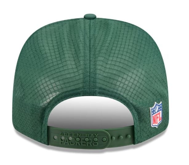 Adult Green Bay Packers New Era Green 2025 NFL Sideline 9SEVENTY Adjustable Trucker Hat - Men's - Image 2