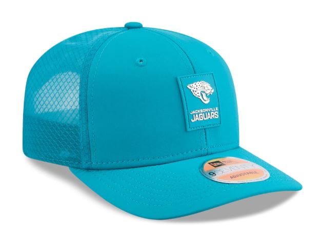 Adult Jacksonville Jaguars New Era Teal 2025 NFL Sideline 9SEVENTY Adjustable Trucker Hat - Men's - Image 4