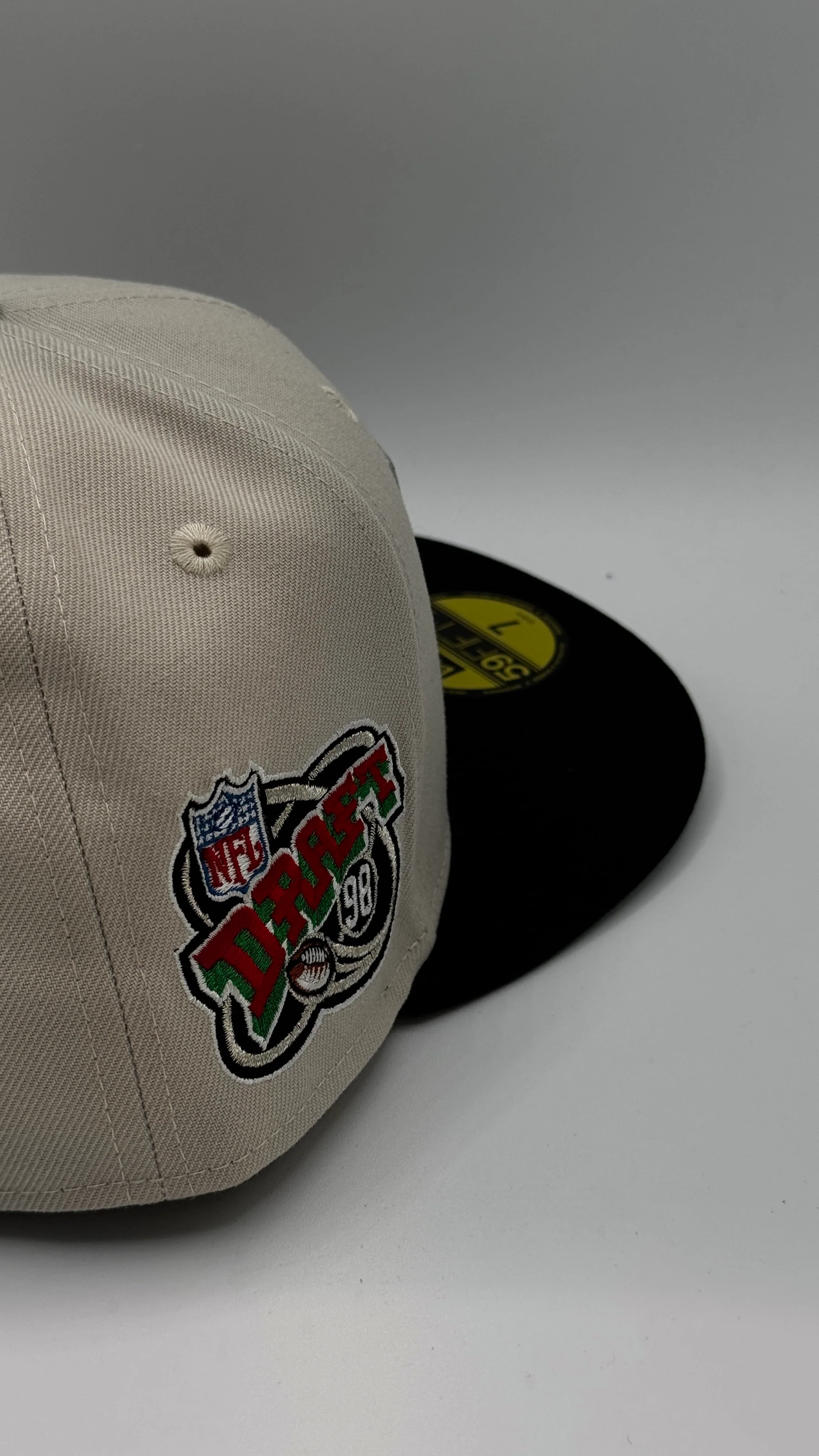 Adult Oakland Raiders New Era Black ROSE BOWL RAIDERS Custom Side Patch 59FIFTY Fitted Hat - Men's - Image 3