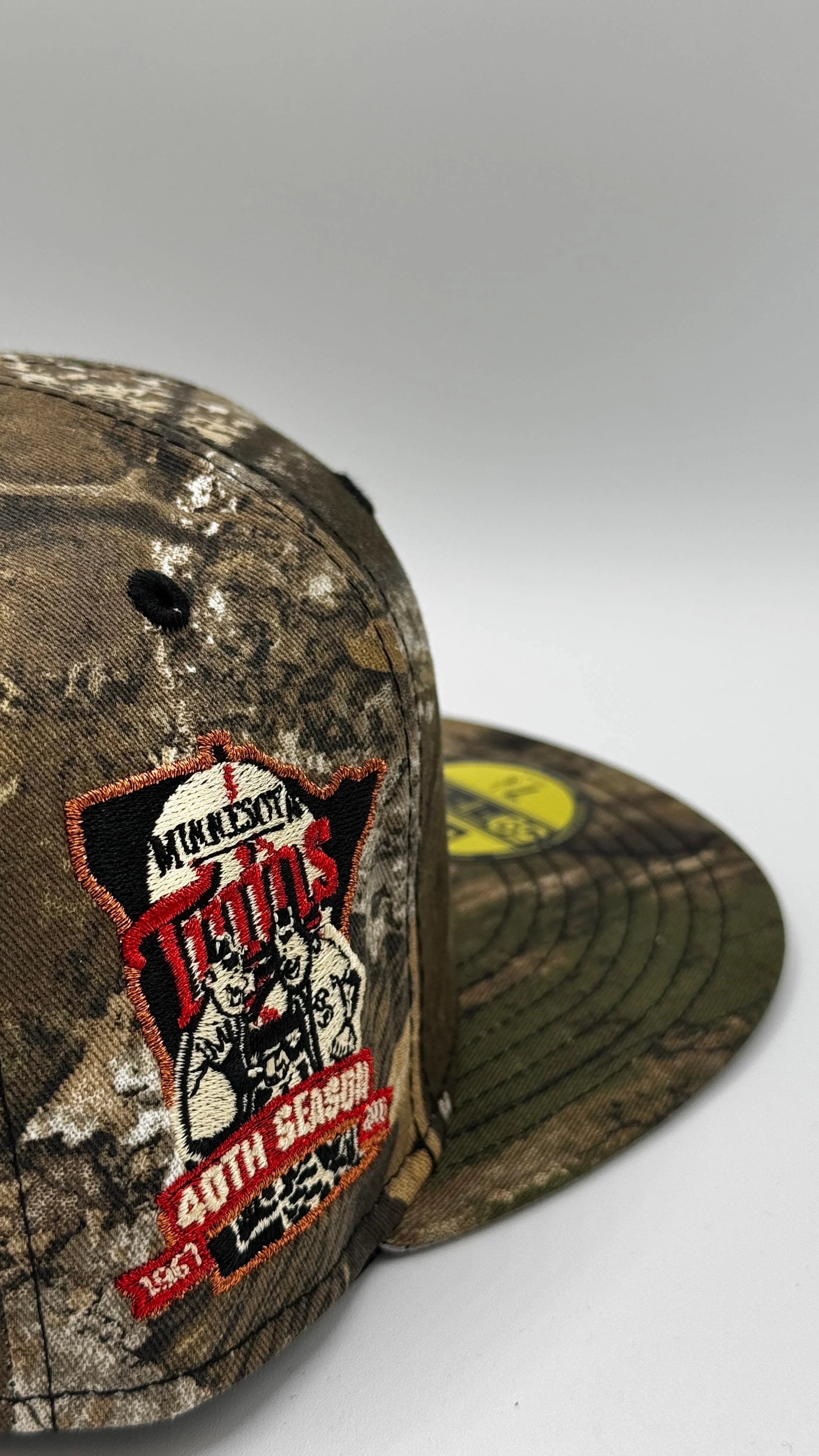 Minnesota Twins New Era APEX Real Tree Camo Custom Side Patch 59FIFTY Fitted Hat - Men's - Image 2