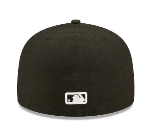 Adult New York Yankees New Era Black and White Collection 59FIFTY Fitted Hat - Unisex - Image 2